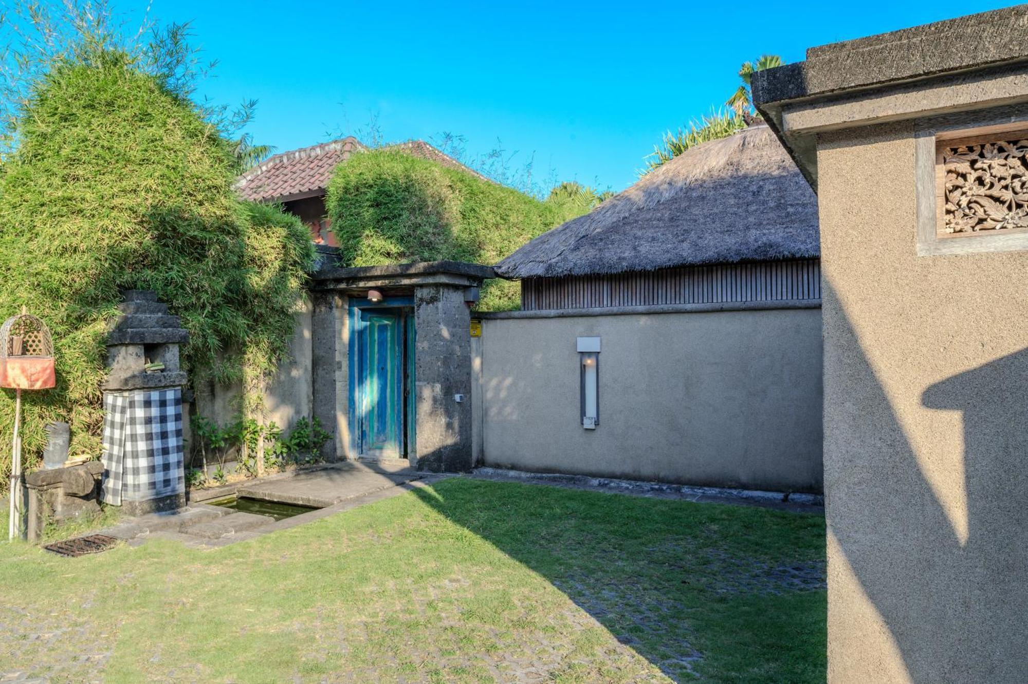 Villa Tirta Naga Bali Seminyak Esterno foto