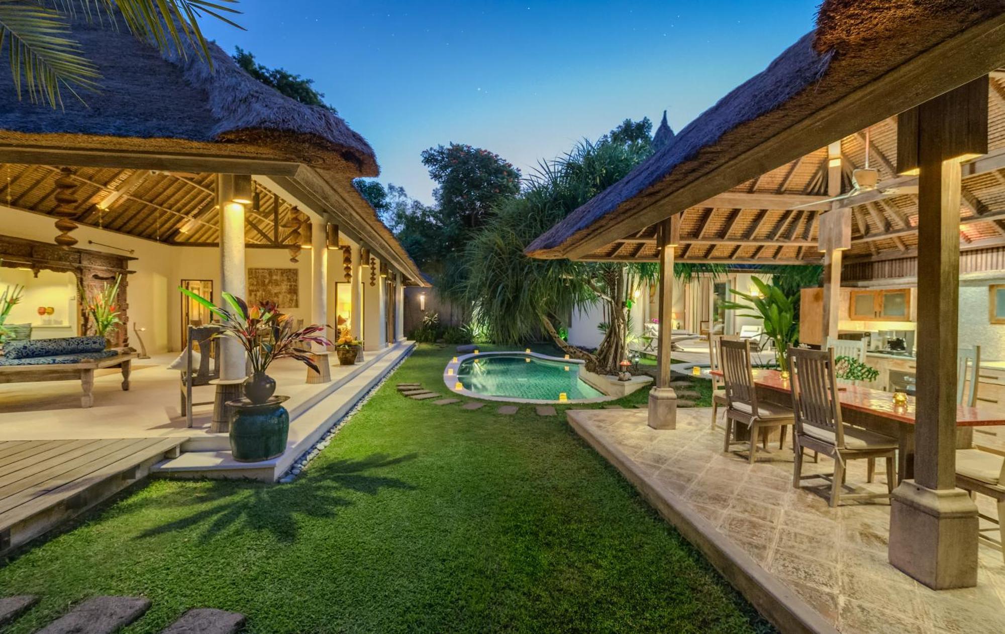 Villa Tirta Naga Bali Seminyak Esterno foto